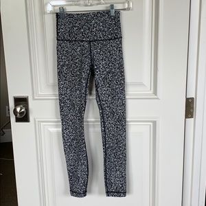 Luluemon navy blue  Align 25 pants